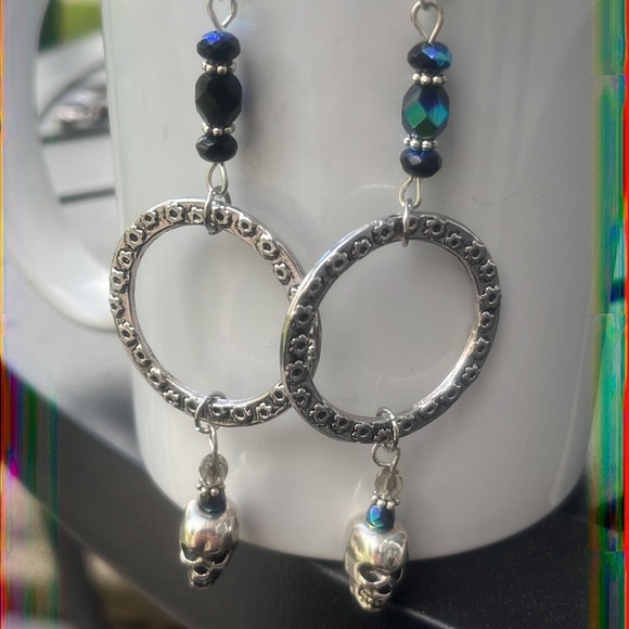 Hand crafted skull Czech glass hoop earrings - Picture 5 of 6